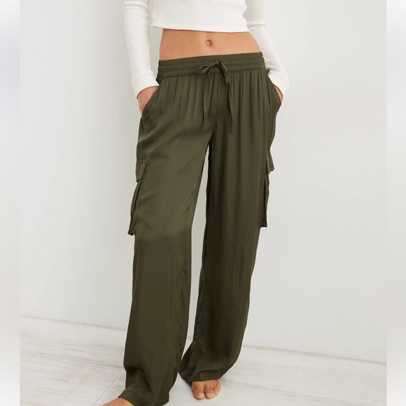 Aerie Woman's Green Tie Waist Pockets Cargo Jogger Pants Size S/P - Picture 1 of 15